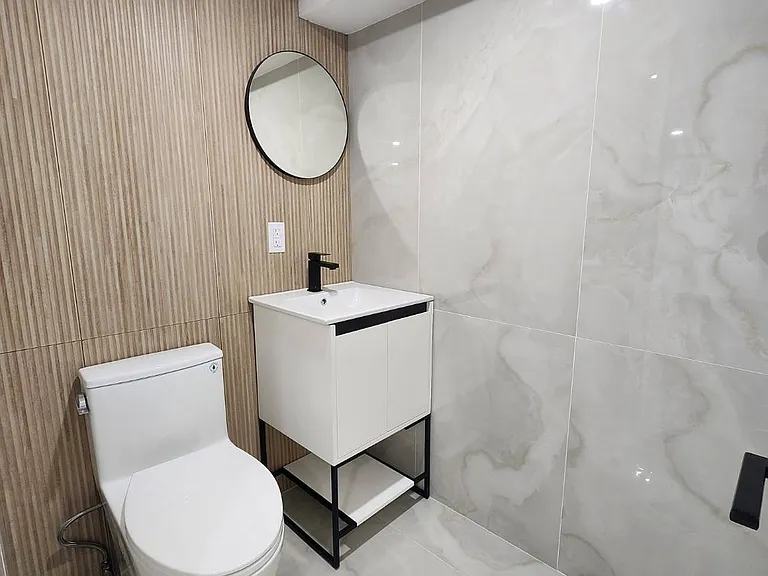 1129 Broadway #1A — Photo 16