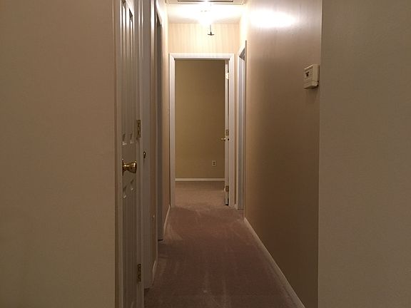 3rd image of 2540 Lamott Ave