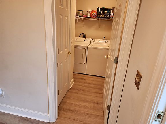5th image of 627 Woodmoor Circle #303