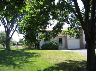 11205 Wren St NW, Coon Rapids, MN 55433