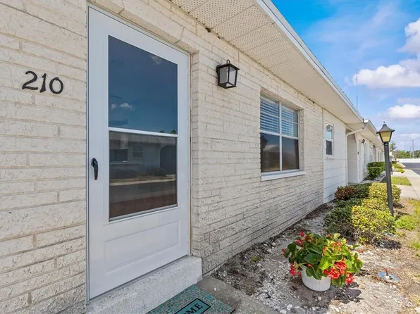 12400 Park Blvd APT 210, Seminole, FL 33772