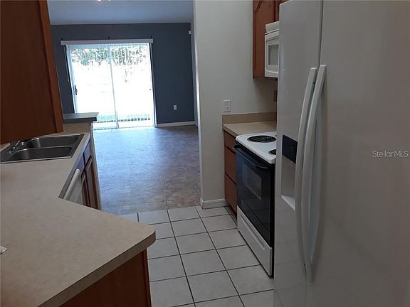 5th image of 1628 Windsor Oak Ct