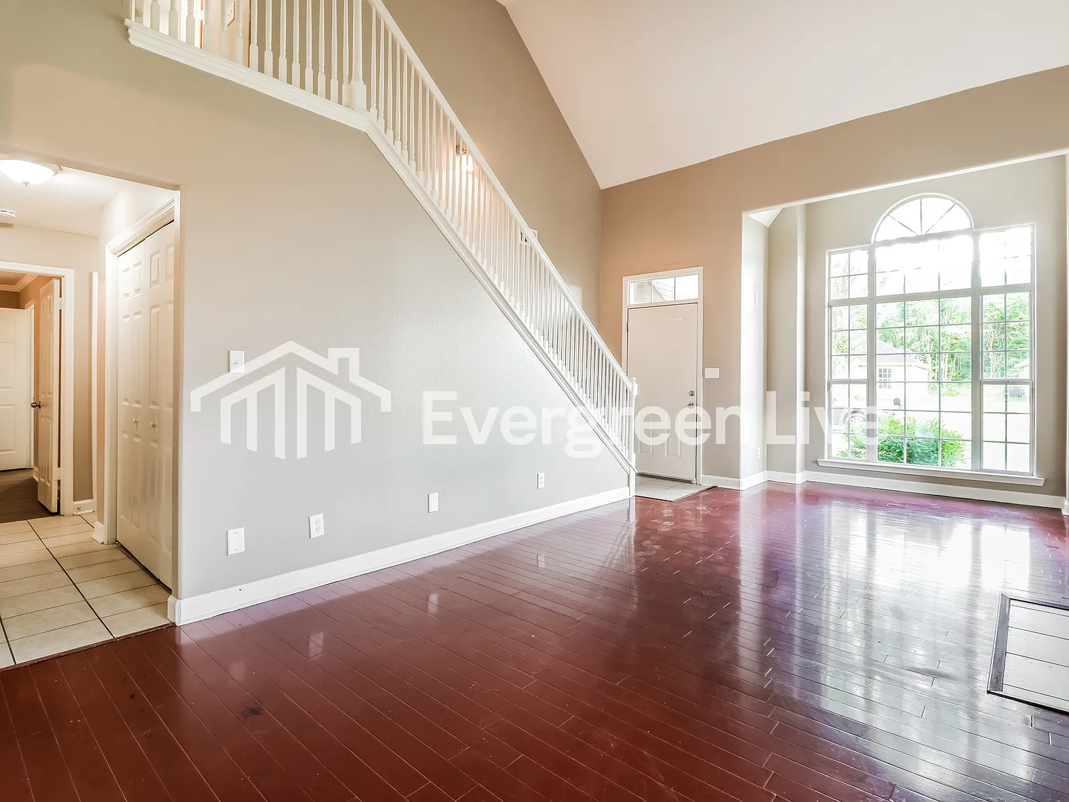 3 bed, 2.0 bath, 1534 sqft, $1,395 — Photo 3