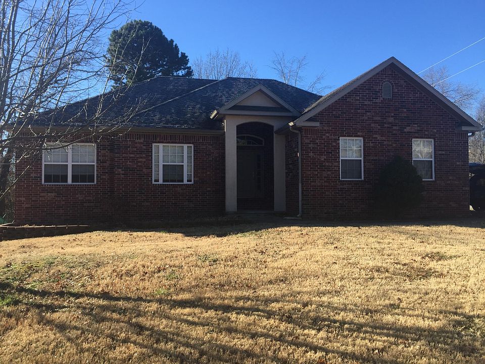 1st image of 1 Holcombe Ln