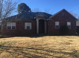 1 Holcombe Ln, Bella Vista, AR 72714