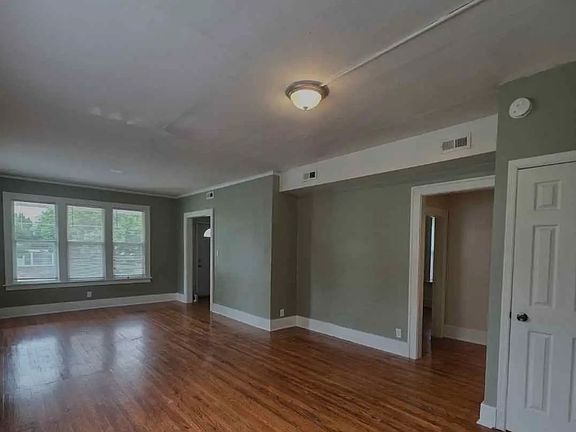 2nd image of 3 W 4th St #2101