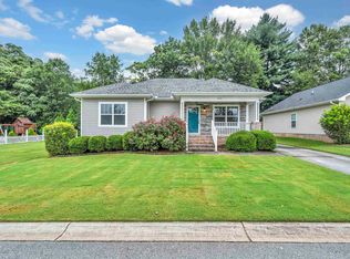 612 Ruddy Creek Cir, Greer, SC 29650