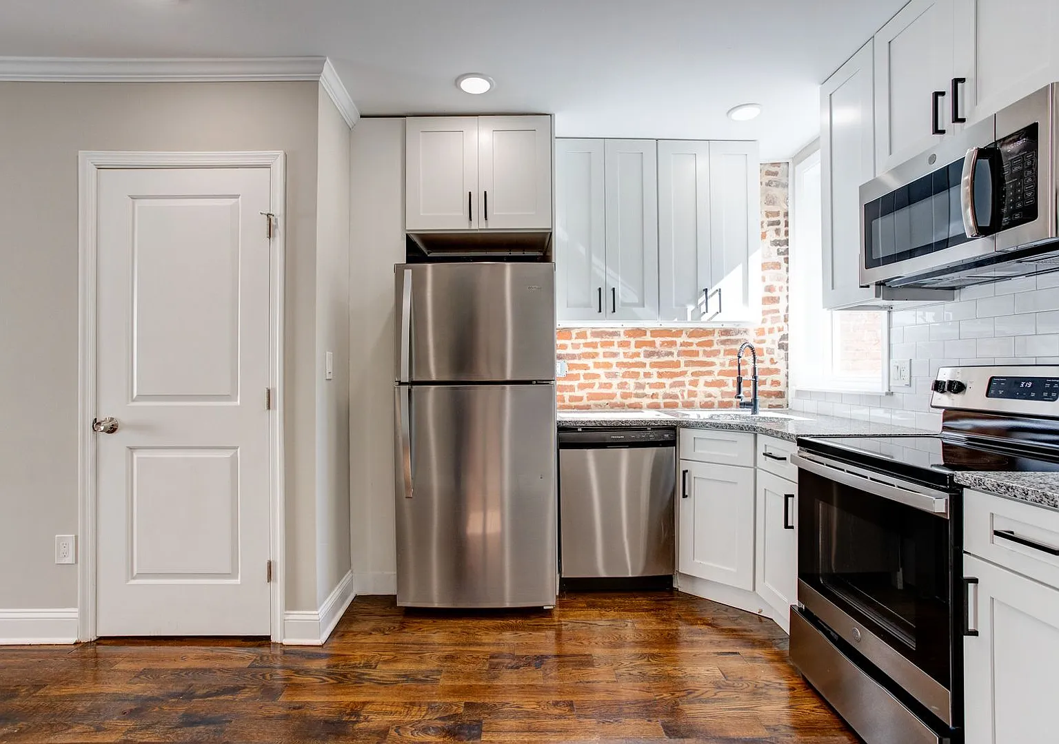 Spacious City Living Awaits at 2914 Westmont Street! — Photo 3
