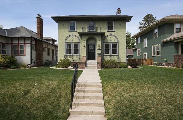 1st image of 1975 Wellesley Ave