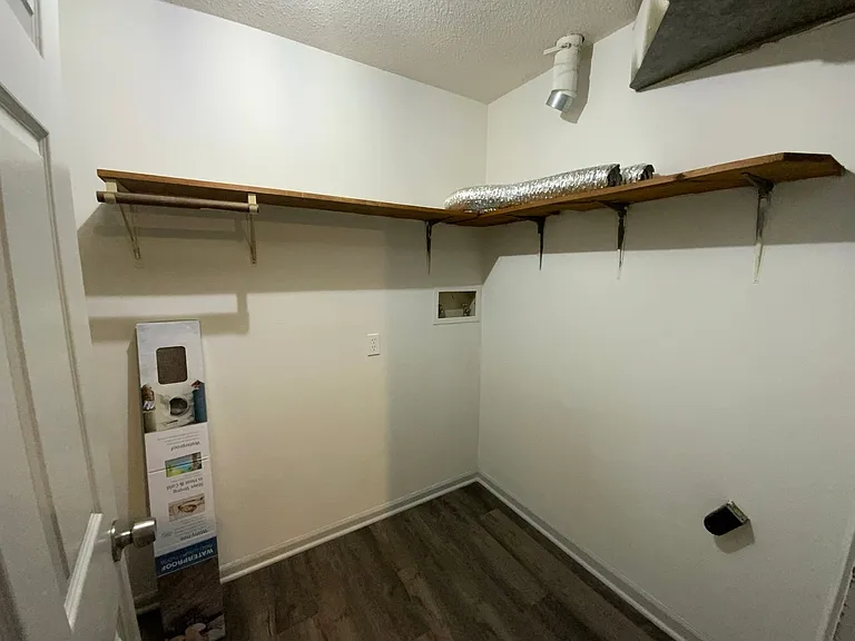 507 Columbia Dr #L — Photo 10