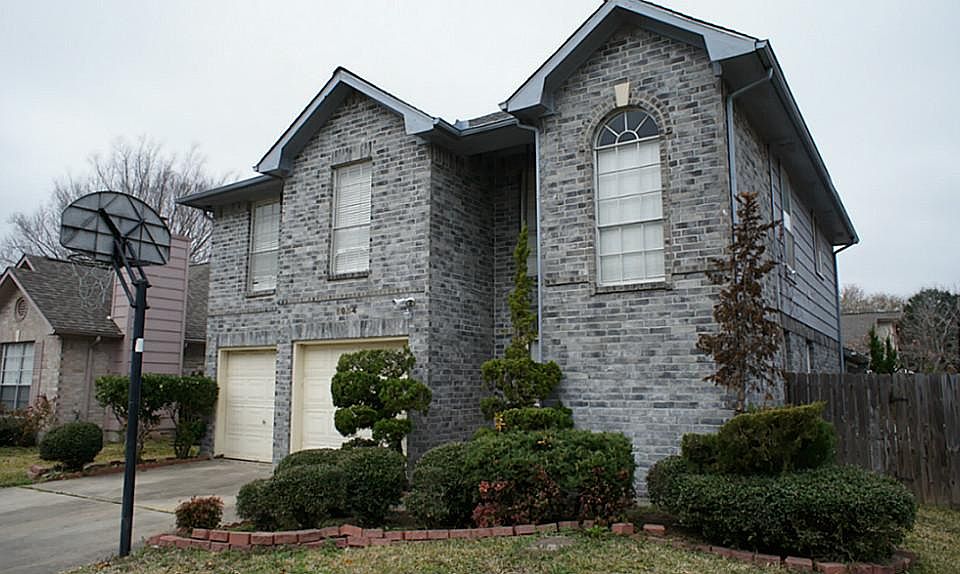 1st image of 8034 Big Oak Trail Dr