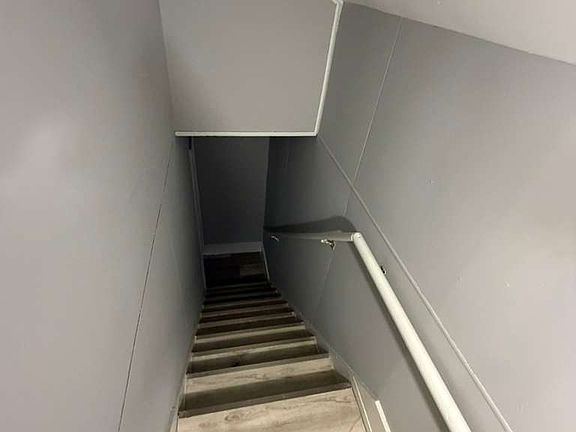 4th image of 143 Pleasant St #3