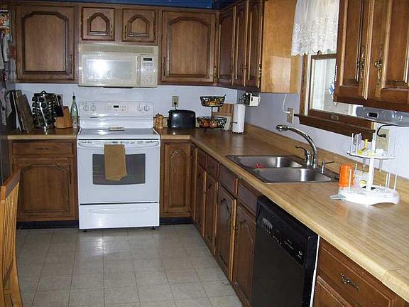 2nd image of 604 N Davidson St