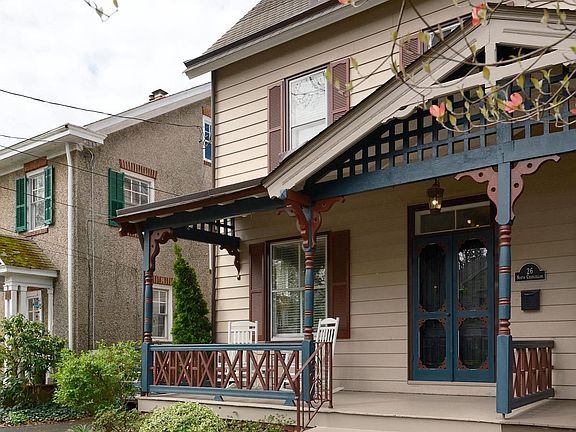 4th image of 26 N Chancellor St