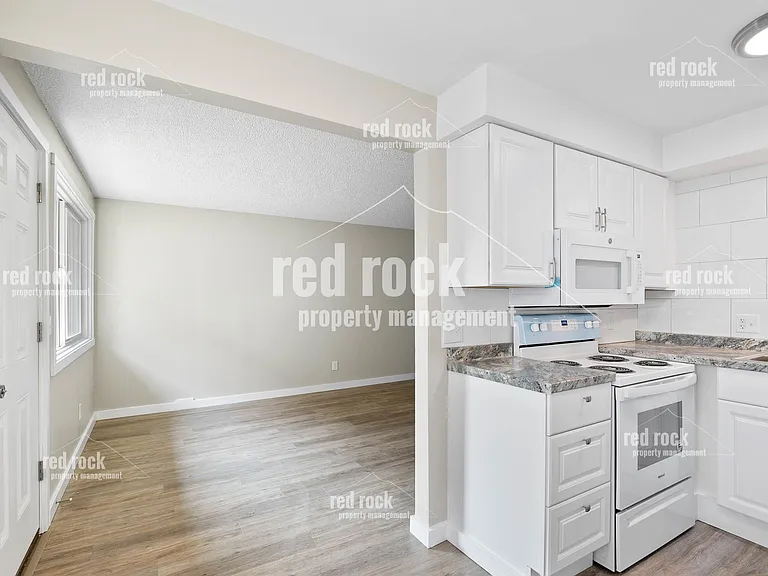 2422 E Diamond Ave #1 — Photo 12