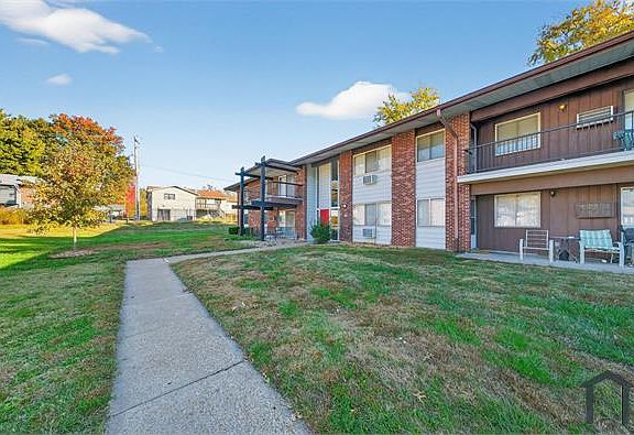 3rd image of 8727 Sieloff Dr APT B