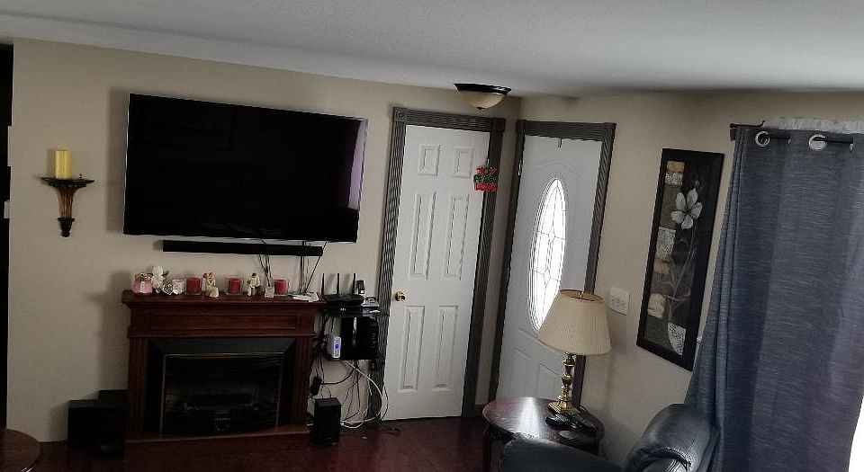 1st image of 18 Coshway Pl