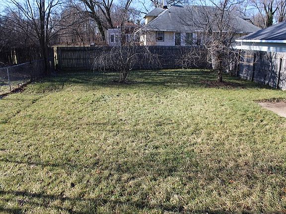 2nd image of 240 S Fair Ave
