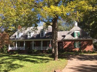 2063 Quail Run Dr, Bowling Green, KY 42104