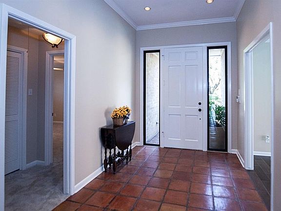 4th image of 1834 Country Club Blvd