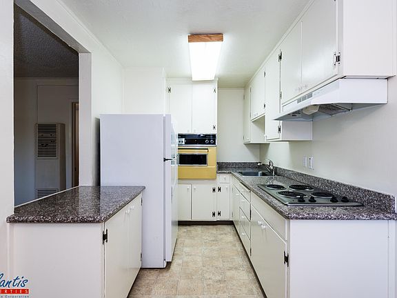 5th image of 1088 Roewill Dr APT 5