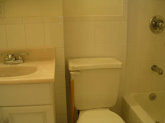 Rented by RV Realty | media 34