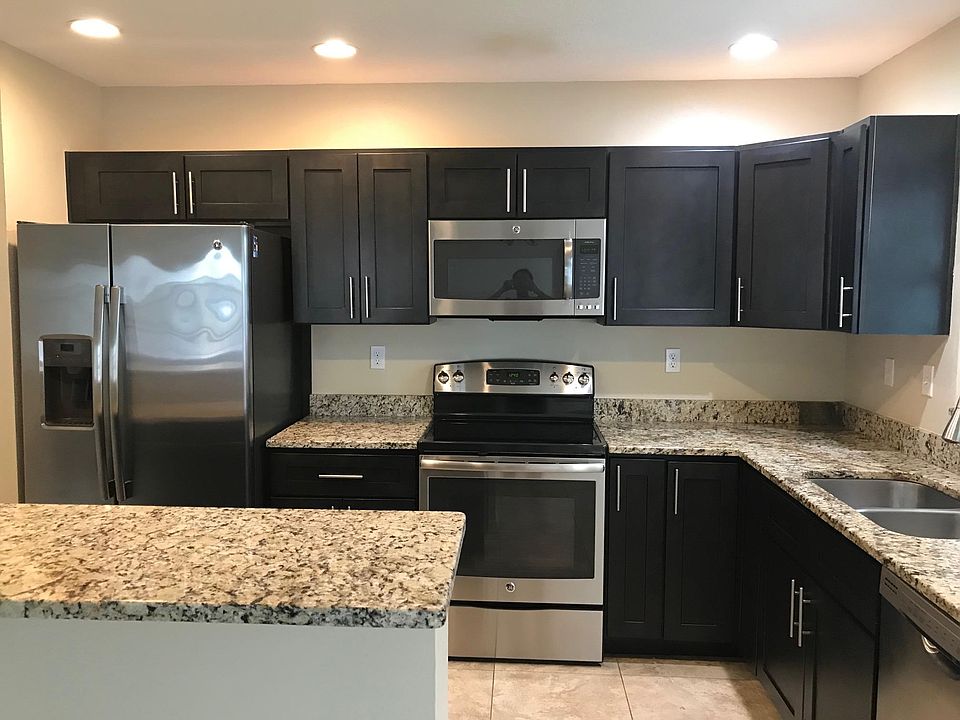 1st image of 208 Parkland Ave Unit 2