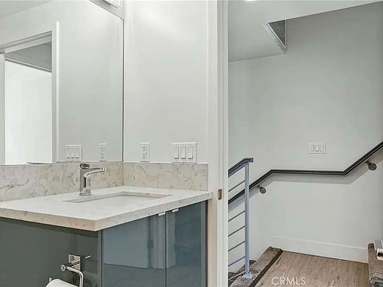 4461 Tujunga Ave #102 — Photo 35