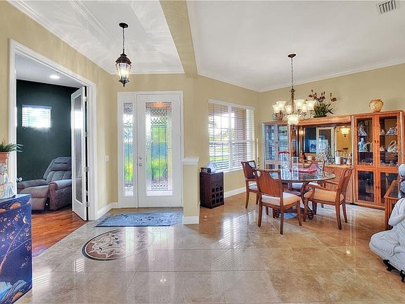 4th image of 2570 Laurel Glen Dr