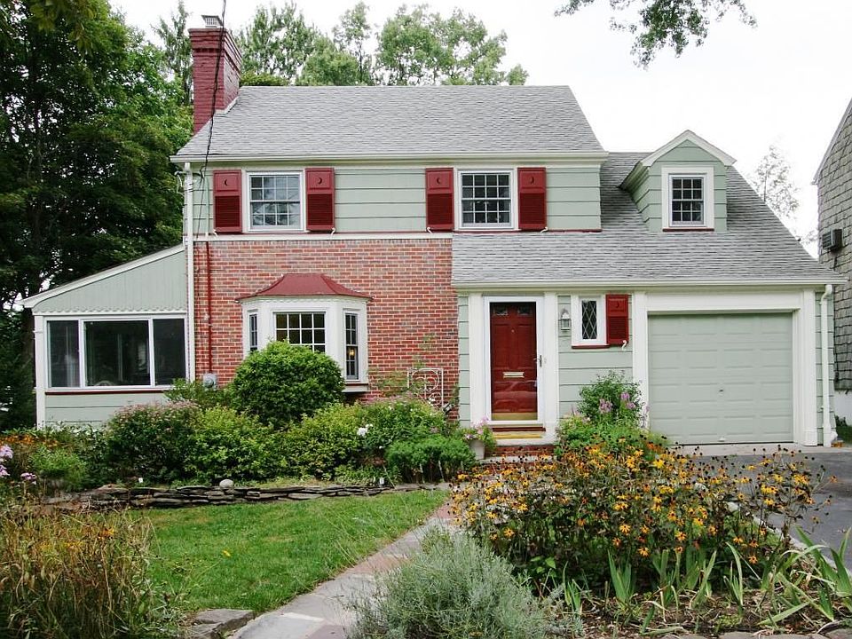1st image of 107 Parker Ave