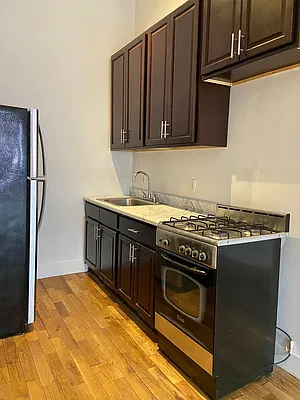 Rented by Carnegie Management Inc | media 19