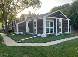 10810 Seward St, Omaha, NE 68154