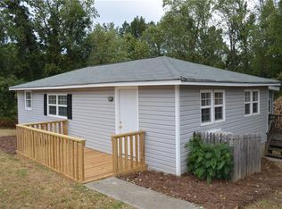 5852 Overby Rd, Flowery Branch, GA 30542