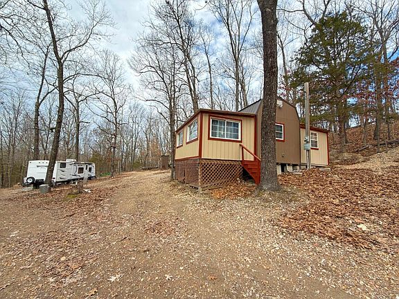 3rd image of 315 Northwoods Ln