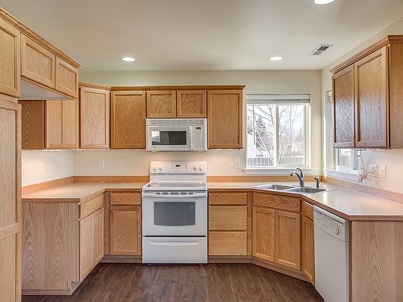 4th image of 1711 Bluegrass Ave
