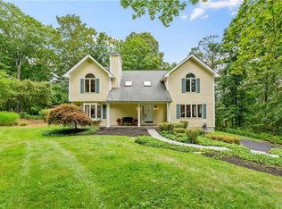 4 Plum Ct, Katonah, NY 10536