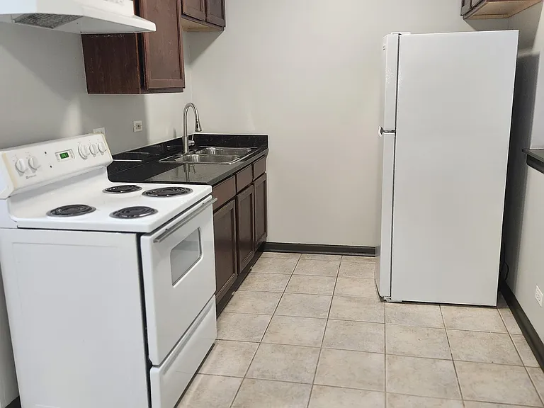 7301 S East End Ave #3A — Photo 2