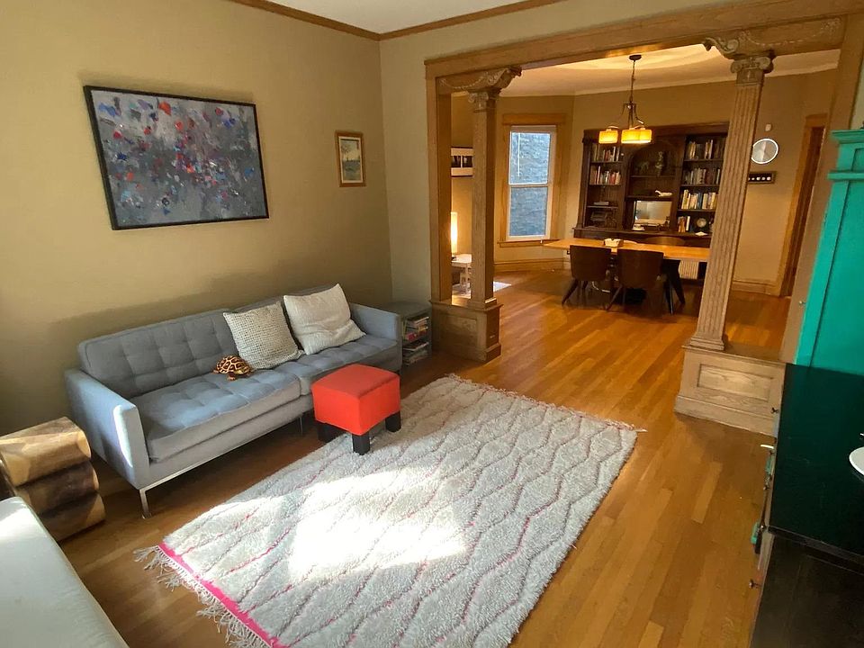 1st image of 4716 N Artesian Ave #1