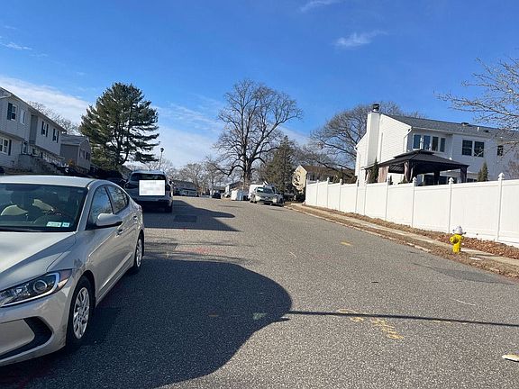 5th image of 27 Waterview Ave