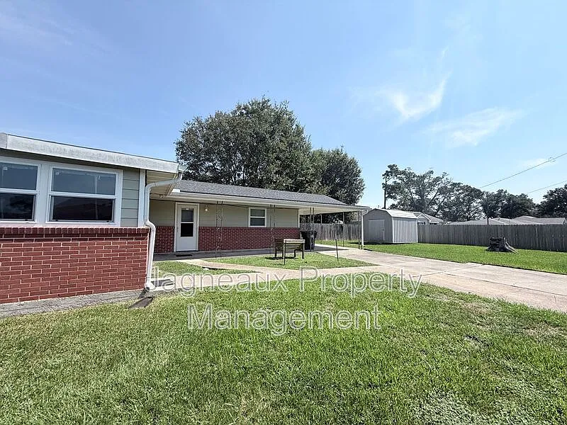 3 bed, 2.0 bath, 1650 sqft, $1,500 — Photo 3