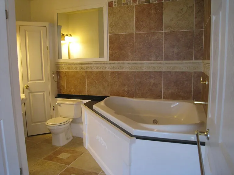 21 Ash St #4 — Photo 7