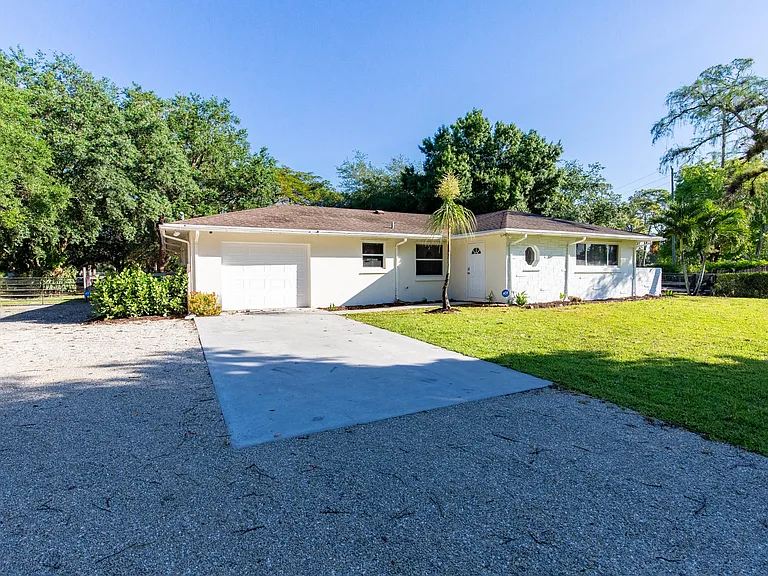13529 E Citrus Dr — Photo 3