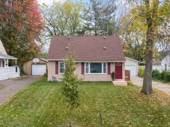 1844 Barclay St, Saint Paul, MN 55109