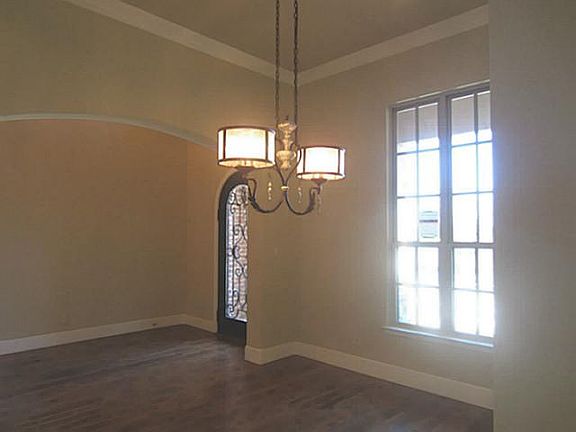 2nd image of 2804 Golden Meadow Ct