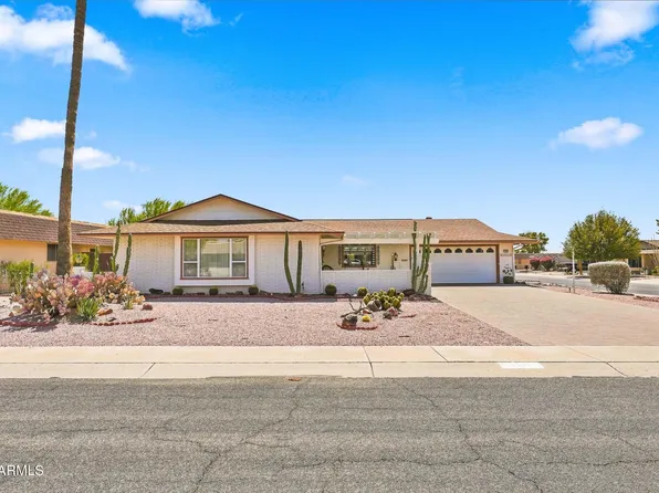 11053 W PINE HOLLOW Drive, Sun City, AZ 85351