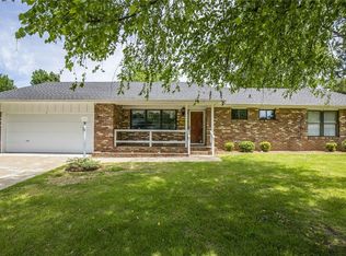 711 Maria St, Springdale, AR 72762