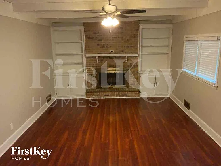 5659 Fern Creek Dr — Photo 2
