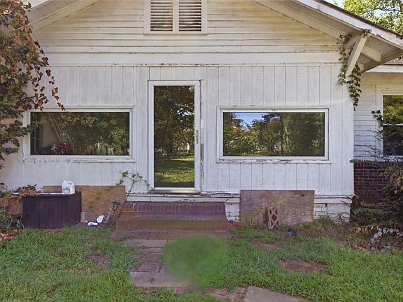 2nd image of 3505 S Main Street Ext