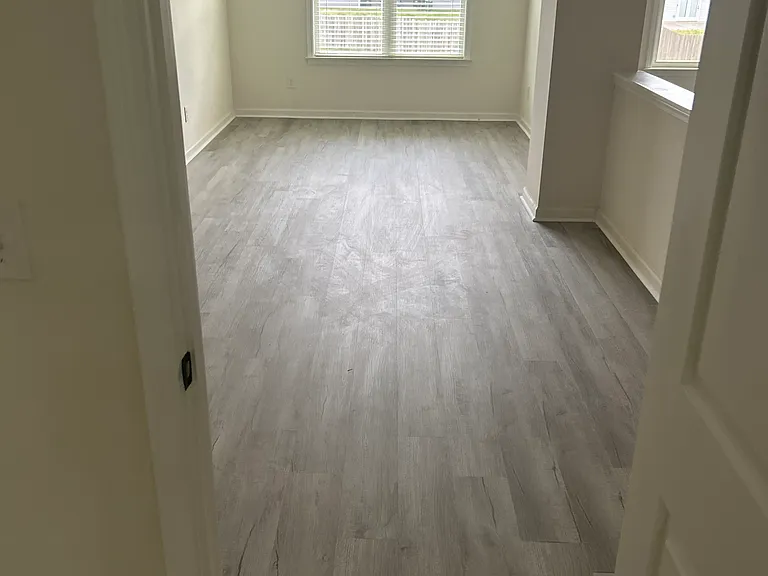 240 Oak Park Blvd — Photo 22