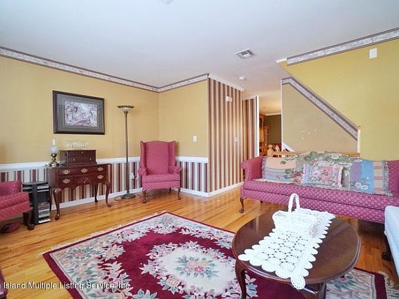 3rd image of 15 Minna St